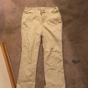 St. John’s bay kakis.